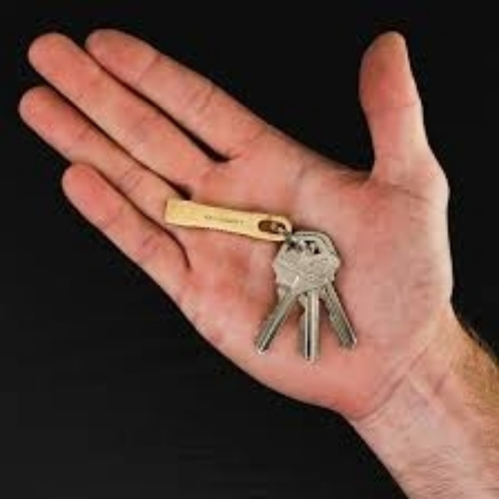 KeySmart CleanKey Mini Hand Tool and Stylus - Picture 3 of 12